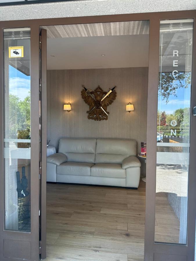 Toledo Plaza Hotell Eksteriør bilde
